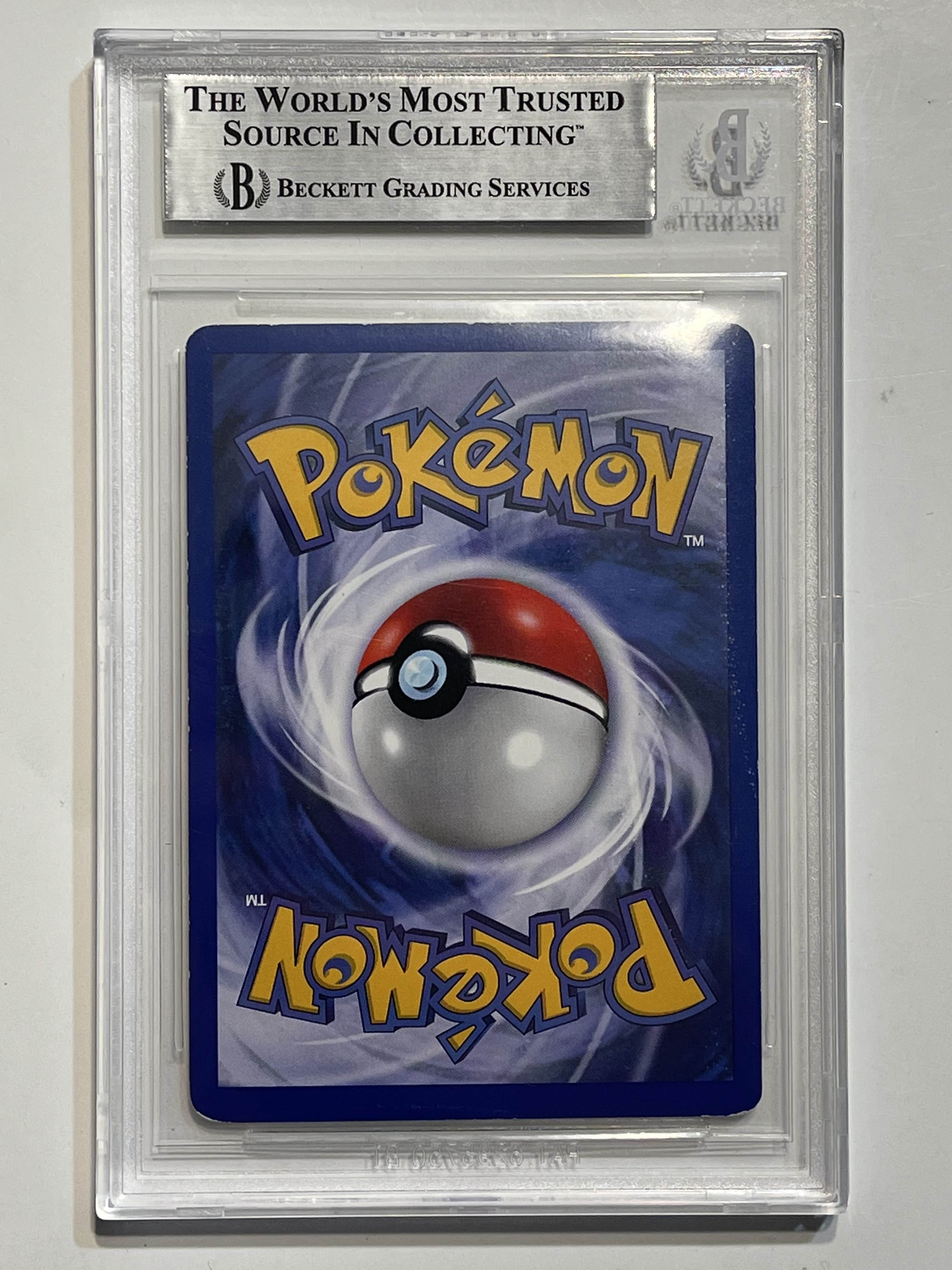 Image of Charizard (Shadowless) (Base Set 1st Edition) 4/102 Beckett 7