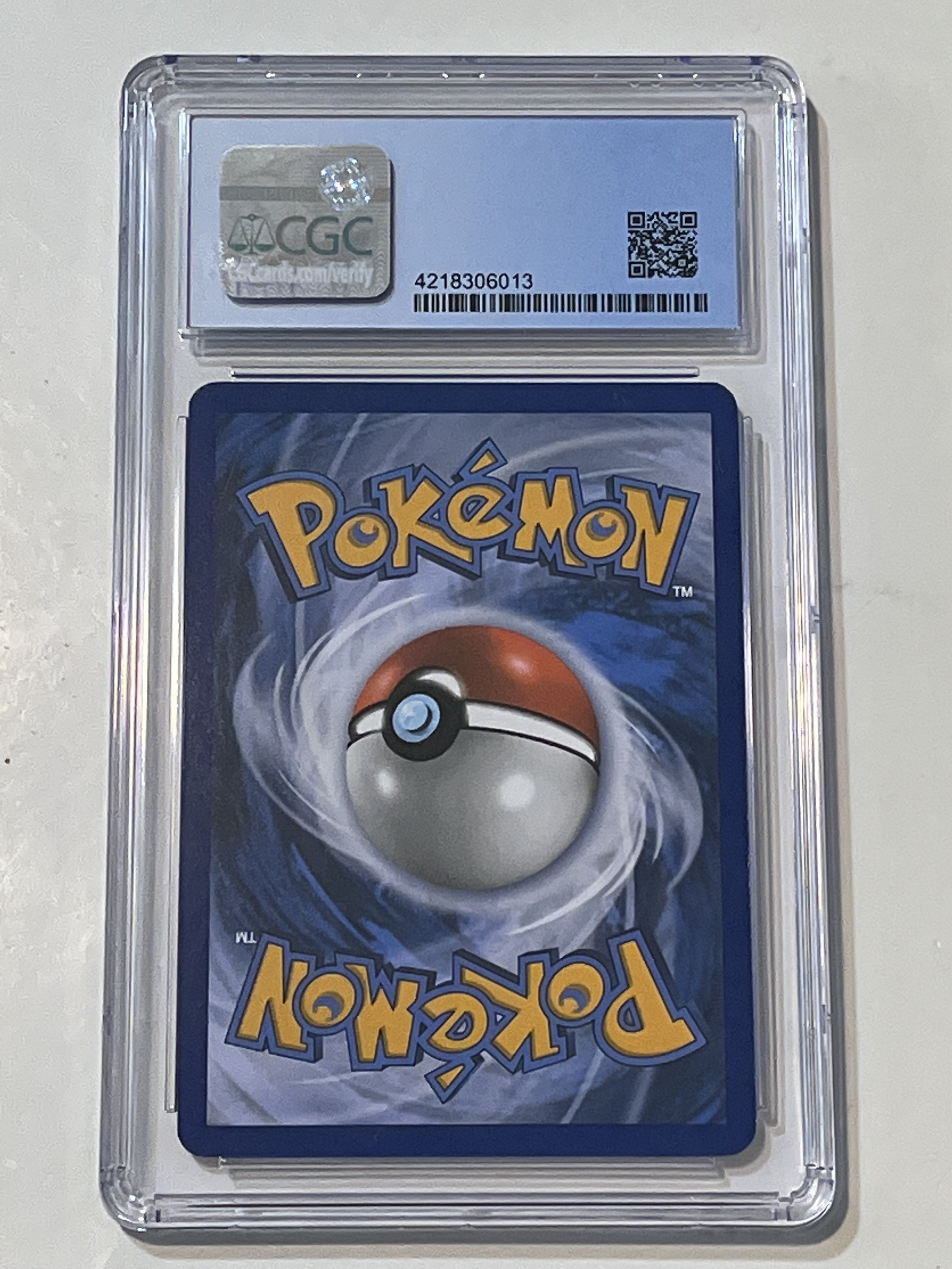 Image of Shining Mew (Sun & Moon: Shining Legends) 40/73 CGC 9