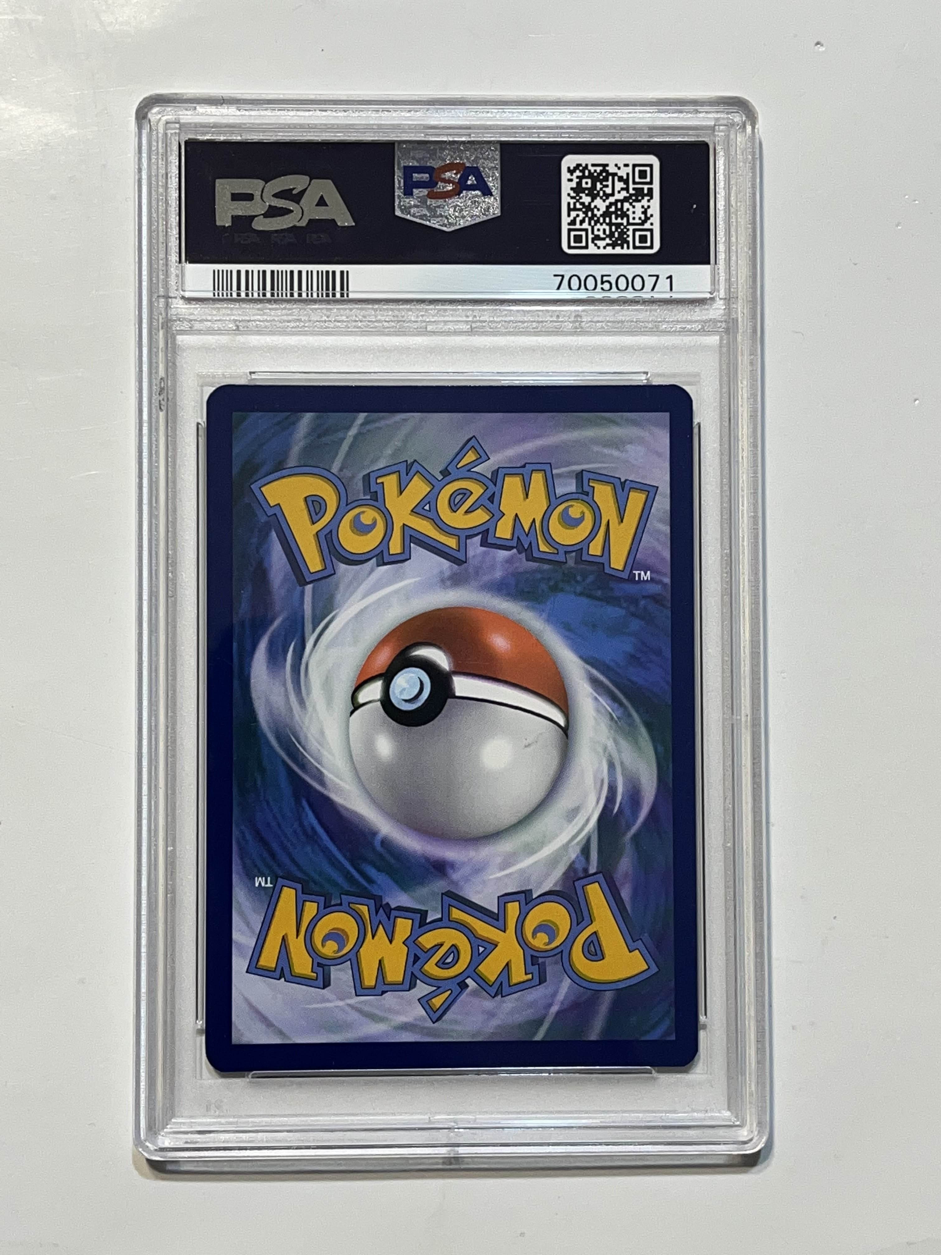 Image of Arceus V (Sword & Shield: Black Star Promos) SWSH204 PSA 10